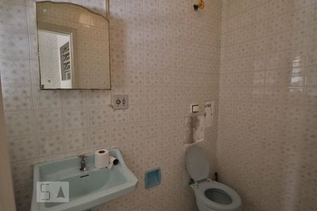 Casa à venda com 130m², 2 quartos e 1 vagaBanheiro de Serviço