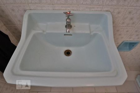 Casa à venda com 130m², 2 quartos e 1 vagaBanheiro de Serviço