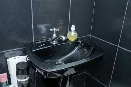 Casa à venda com 350m², 4 quartos e 3 vagas Casa à venda com 350m², 4 quartos e 3 vagasDetalhe banheiro
