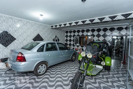 Casa à venda com 350m², 4 quartos e 3 vagas Casa à venda com 350m², 4 quartos e 3 vagasGaragem