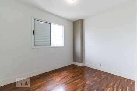 Apartamento à venda com 105m², 2 quartos e 2 vagasQuarto 2