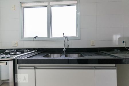 Apartamento à venda com 105m², 2 quartos e 2 vagasCozinha