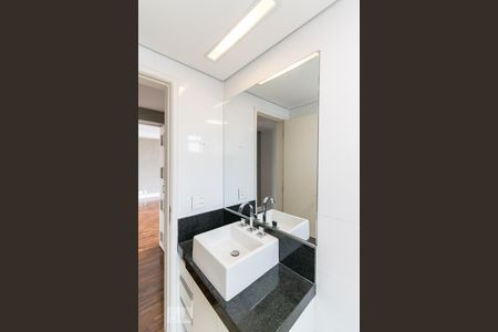 Apartamento à venda com 105m², 2 quartos e 2 vagasBanheiro Social