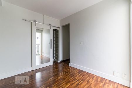 Apartamento à venda com 105m², 2 quartos e 2 vagasSuíte