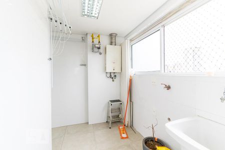 Apartamento à venda com 105m², 2 quartos e 2 vagasLavanderia