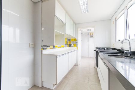 Apartamento à venda com 105m², 2 quartos e 2 vagasCozinha