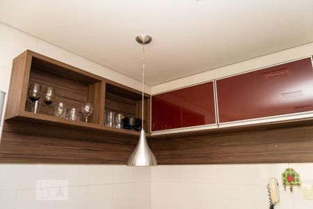 Casa à venda com 288m², 4 quartos e 4 vagasCozinha