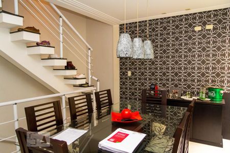 Casa à venda com 288m², 4 quartos e 4 vagasSala de Jantar