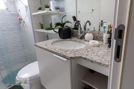 Apartamento à venda com 67m², 2 quartos e 1 vagaBanheiro da Suíte