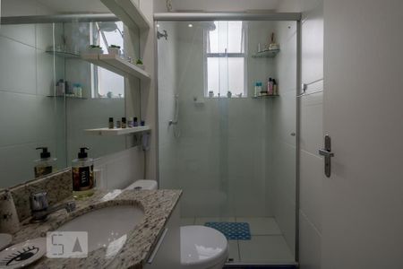 Apartamento à venda com 67m², 2 quartos e 1 vagaBanheiro Social