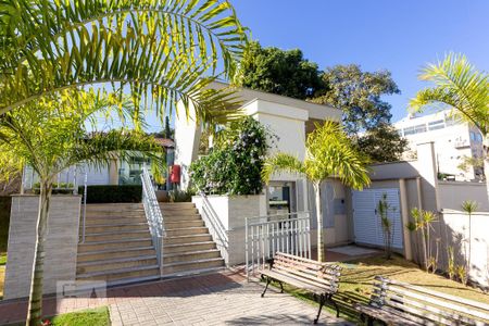 Apartamento à venda com 67m², 2 quartos e 1 vagaFachada e portaria