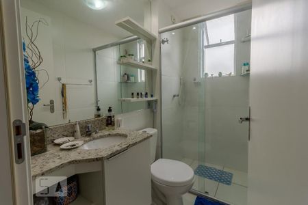 Apartamento à venda com 67m², 2 quartos e 1 vagaBanheiro Social