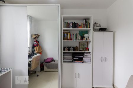 Apartamento à venda com 67m², 2 quartos e 1 vagaQuarto