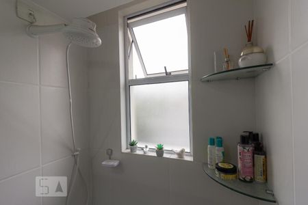 Apartamento à venda com 67m², 2 quartos e 1 vagaBanheiro Social