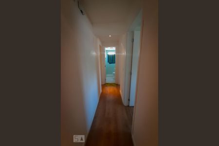 Apartamento à venda com 130m², 3 quartos e 2 vagasCorredor