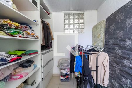 Casa à venda com 285m², 4 quartos e 1 vaga Casa à venda com 285m², 4 quartos e 1 vagaCloset da Suíte 1