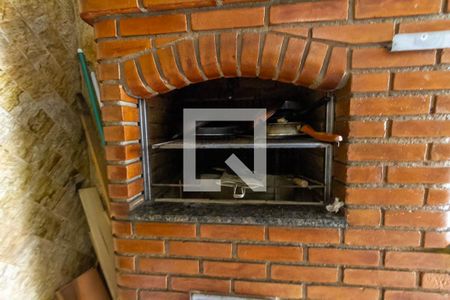 Casa à venda com 285m², 4 quartos e 1 vaga Casa à venda com 285m², 4 quartos e 1 vagaChurrasqueira