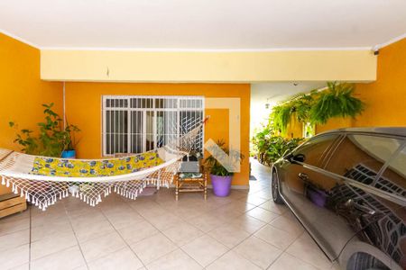 Casa à venda com 285m², 4 quartos e 1 vaga Casa à venda com 285m², 4 quartos e 1 vagaGaragem