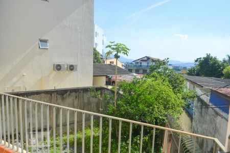Casa à venda com 350m², 8 quartos e 2 vagas Casa à venda com 350m², 8 quartos e 2 vagasCasa 2 - Cozinha - Sacada