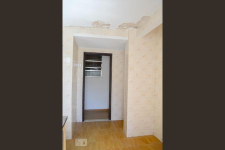 Casa à venda com 350m², 8 quartos e 2 vagas Casa à venda com 350m², 8 quartos e 2 vagasCasa 3 - Cozinha