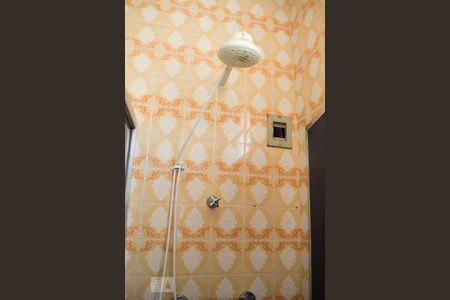 Casa à venda com 350m², 8 quartos e 2 vagas Casa à venda com 350m², 8 quartos e 2 vagasCasa 1 - Banheiro quarto 2