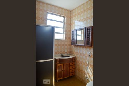 Casa à venda com 350m², 8 quartos e 2 vagas Casa à venda com 350m², 8 quartos e 2 vagasCasa 1 - Banheiro quarto 2