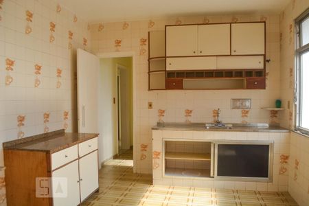 Casa à venda com 350m², 8 quartos e 2 vagas Casa à venda com 350m², 8 quartos e 2 vagasCasa 2 - Cozinha