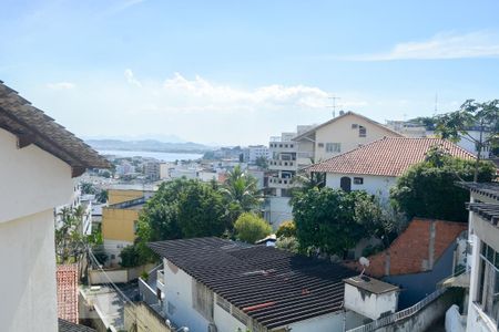 Casa à venda com 350m², 8 quartos e 2 vagas Casa à venda com 350m², 8 quartos e 2 vagasTerraço