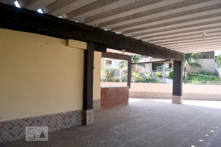 Casa à venda com 350m², 8 quartos e 2 vagas Casa à venda com 350m², 8 quartos e 2 vagasTerraço