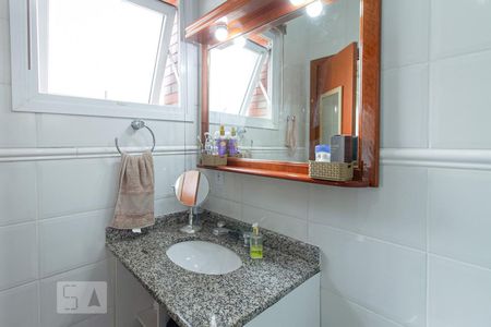 Casa à venda com 157m², 3 quartos e 3 vagas Casa à venda com 157m², 3 quartos e 3 vagasBanheiro da Suíte