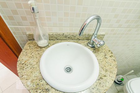 Casa à venda com 157m², 3 quartos e 3 vagas Casa à venda com 157m², 3 quartos e 3 vagasLavabo