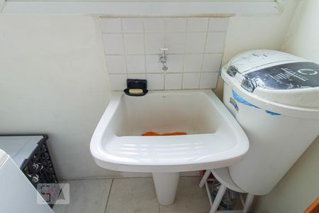 Casa à venda com 157m², 3 quartos e 3 vagas Casa à venda com 157m², 3 quartos e 3 vagasÁrea de Serviço