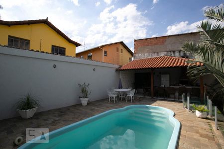 Casa à venda com 378m², 4 quartos e 5 vagasPiscina