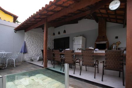 Casa à venda com 378m², 4 quartos e 5 vagasEspaço Gourmet