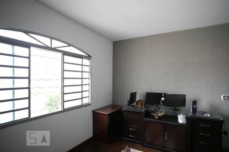 Casa à venda com 378m², 4 quartos e 5 vagasSala de Estar 3