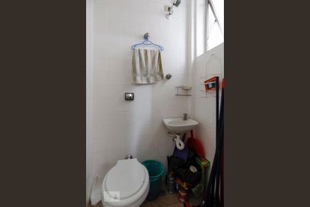 Apartamento à venda com 140m², 4 quartos e 1 vagaBanheiro de Serviço