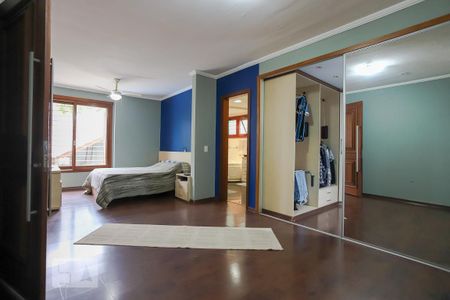 Casa à venda com 600m², 4 quartos e 3 vagasSuíte 2