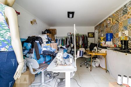 Casa à venda com 225m², 3 quartos e 2 vagas Casa à venda com 225m², 3 quartos e 2 vagasSalão