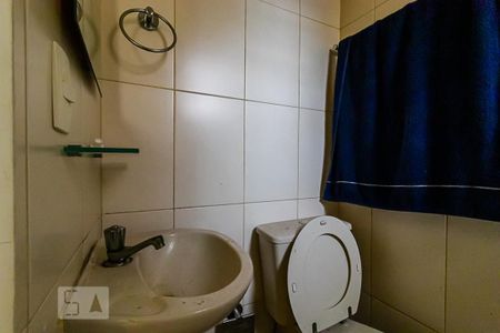 Casa à venda com 225m², 3 quartos e 2 vagas Casa à venda com 225m², 3 quartos e 2 vagasBanheiro de Serviço