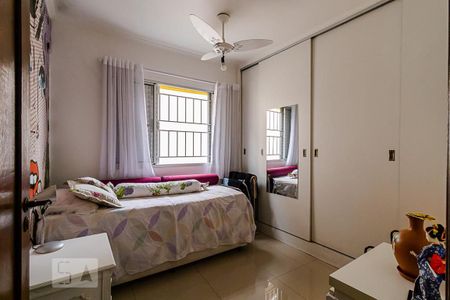 Casa à venda com 225m², 3 quartos e 2 vagas Casa à venda com 225m², 3 quartos e 2 vagasQuarto 2