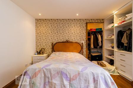 Casa à venda com 225m², 3 quartos e 2 vagas Casa à venda com 225m², 3 quartos e 2 vagasSuíte