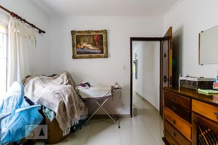 Casa à venda com 225m², 3 quartos e 2 vagas Casa à venda com 225m², 3 quartos e 2 vagasSala Íntima