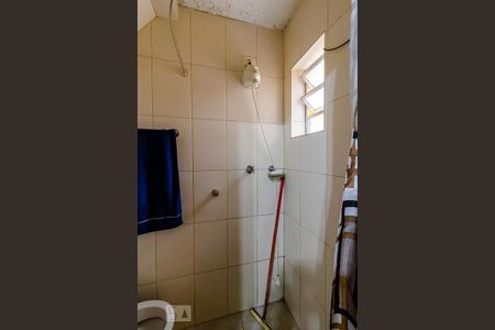 Casa à venda com 225m², 3 quartos e 2 vagas Casa à venda com 225m², 3 quartos e 2 vagasBanheiro de Serviço