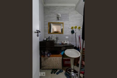 Casa à venda com 225m², 3 quartos e 2 vagas Casa à venda com 225m², 3 quartos e 2 vagasBanheiro do Salão