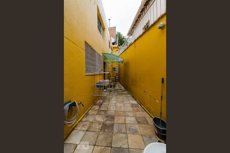 Casa à venda com 225m², 3 quartos e 2 vagas Casa à venda com 225m², 3 quartos e 2 vagasQuintal