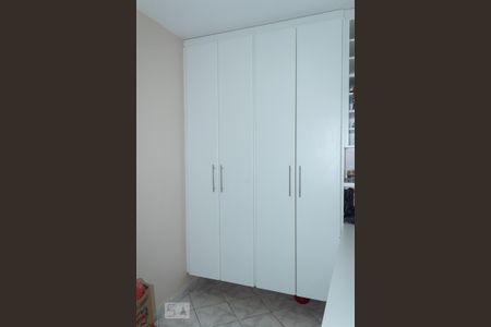 Casa à venda com 250m², 3 quartos e 5 vagas Casa à venda com 250m², 3 quartos e 5 vagasQuarto de Serviço