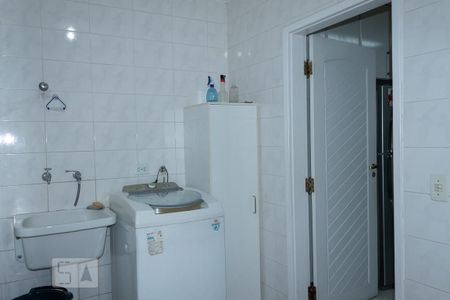 Casa à venda com 250m², 3 quartos e 5 vagas Casa à venda com 250m², 3 quartos e 5 vagasÁrea de Serviço