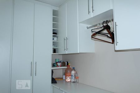 Casa à venda com 250m², 3 quartos e 5 vagas Casa à venda com 250m², 3 quartos e 5 vagasQuarto de Serviço