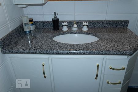 Casa à venda com 250m², 3 quartos e 5 vagas Casa à venda com 250m², 3 quartos e 5 vagasBanheiro da Suíte 2
