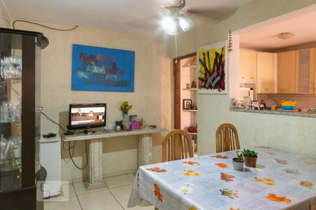 Casa à venda com 165m², 2 quartos e 1 vaga Casa à venda com 165m², 2 quartos e 1 vagaCopa